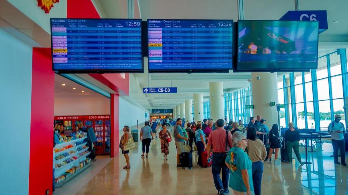 Una vista del Aeropuerto Internacional de Cancún en México el 12 de noviembre de 2017. (Pablo Hidalgo/Dreamstime/TNS)