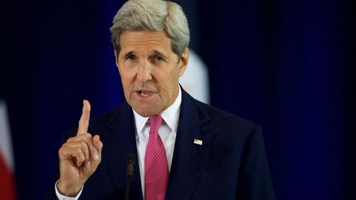 
Según el departamento de Estado, Kerry habló con Lavrov acerca de “informaciones que evocan un inminente incremento del poder militar ruso” en Siria. 
