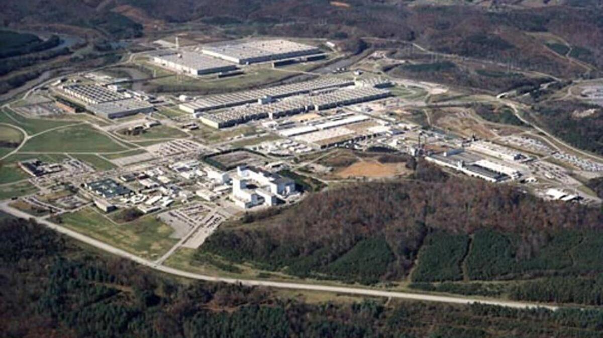 En esta foto sin fecha proporcionada por el Departamento de Energía de la planta de difusión gaseosa en expansión, donde el uranio se enriqueció durante la época de la Segunda Guerra Mundial Proyecto Manhattan se ve en Oak Ridge, Tennessee. Hace más de 70 años los científicos que trabajan en secreto creó el atómica bomba que terminó la Segunda Guerra Mundial y dio paso al mundo en la era nuclear. El martes, el secretario del Interior de Sally Jewell y el secretario de Energía Ernest Moniz establecieron formalmente el Parque Histórico Nacional “Proyecto Manhattan”.