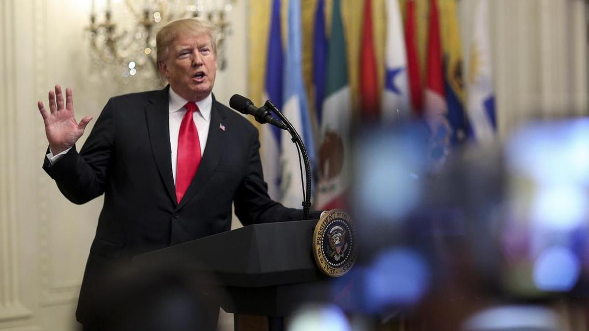 El presidente estadounidense, Donald J. Trump, habla durante la celebración del Mes Nacional de la Herencia Hispana el lunes 17 de septiembre de 2018, en la sala este de la Casa Blanca, en Washington, DC.