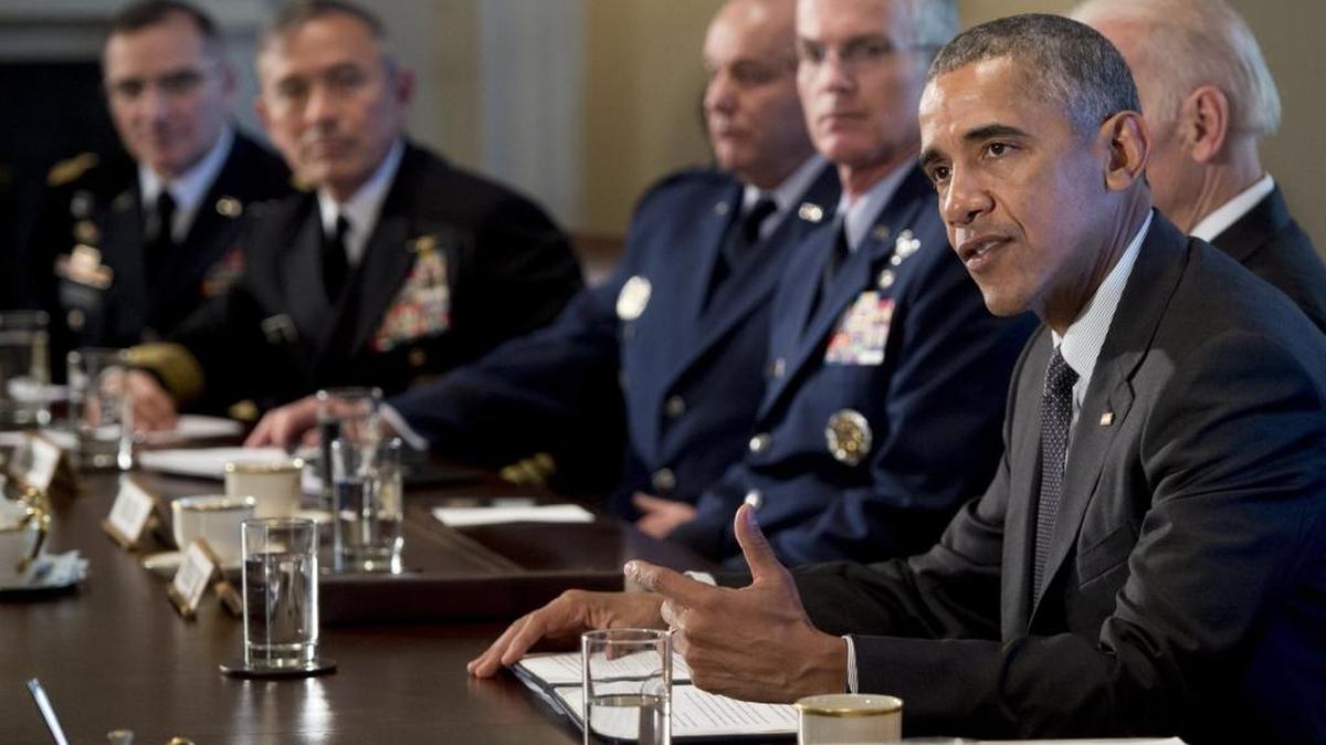 El presidente Barack Obama reunido el martes con altos jefes militares del Pentágono.