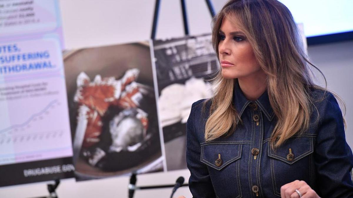 La primera dama estadounidense, Melania Trump, participa en una sesión informativa en la Oficina de Política Nacional de Control de Drogas en Washington, DC, el 7 de febrero de 2019.