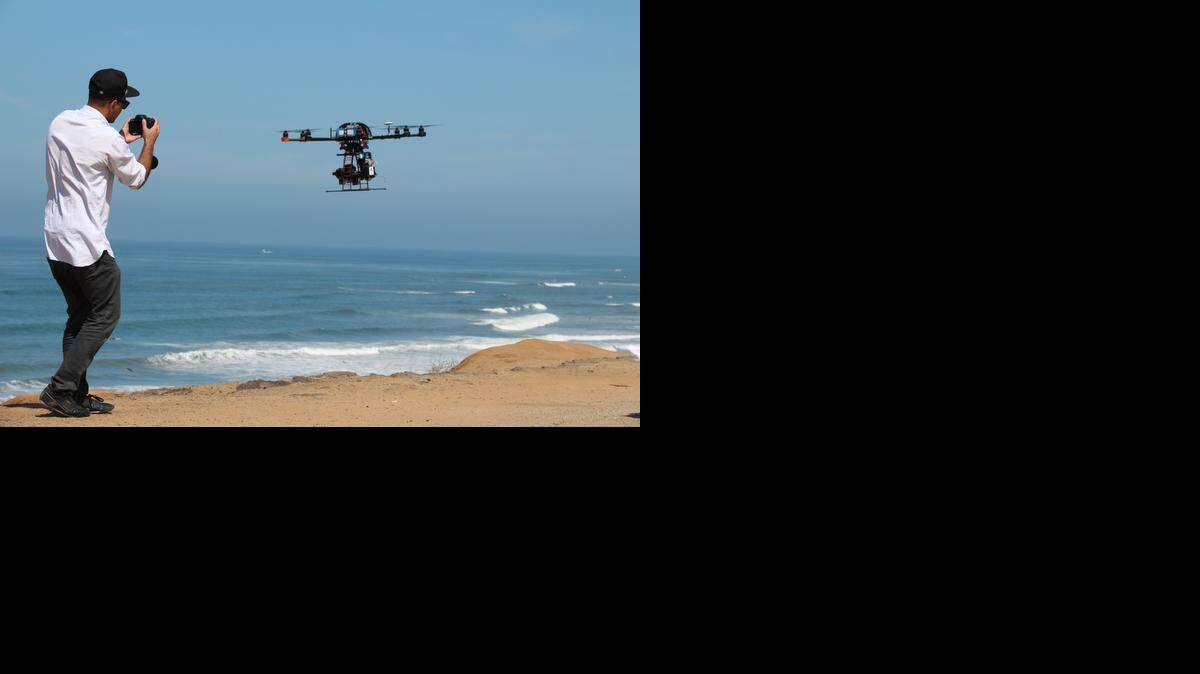 
El gobierno federal otorgó permisos a seis compañías productoras de cine y televisión para utilizar aeronaves no tripuladas, anunció el secretario de Transporte Anthony Foxx. Foto de archivo
