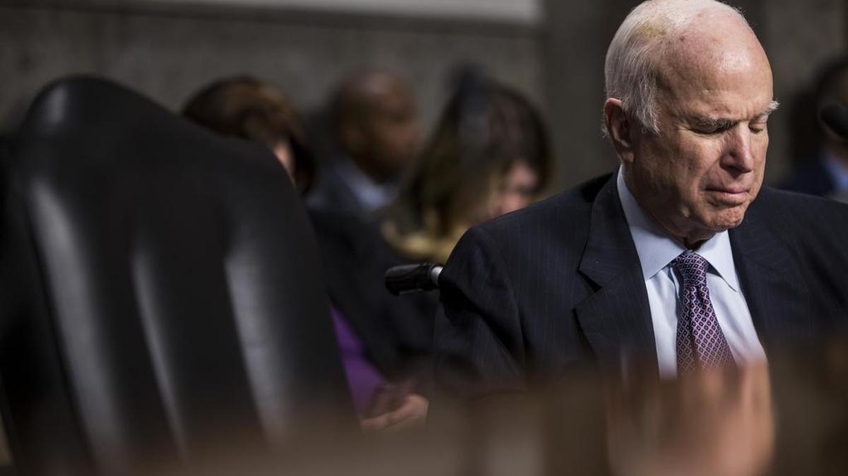 John McCain en una foto de archivo.