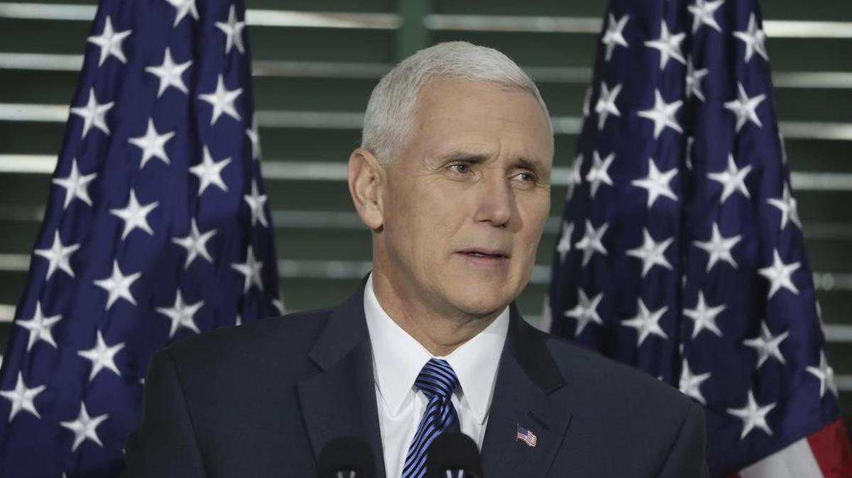 El vice presidente de Estados Unidos, Mike Pence, habla en Filadelfia el 4 de febrero de 2017.