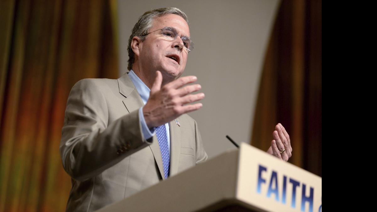 
El ex gobernador de Florida y candidato a las primarias republicanas Jeb Bush pronuncia un discurso durante el encuentro “Road to Majority” organizado por la entidad conservadora “Fe y Libertad” en Washington. 