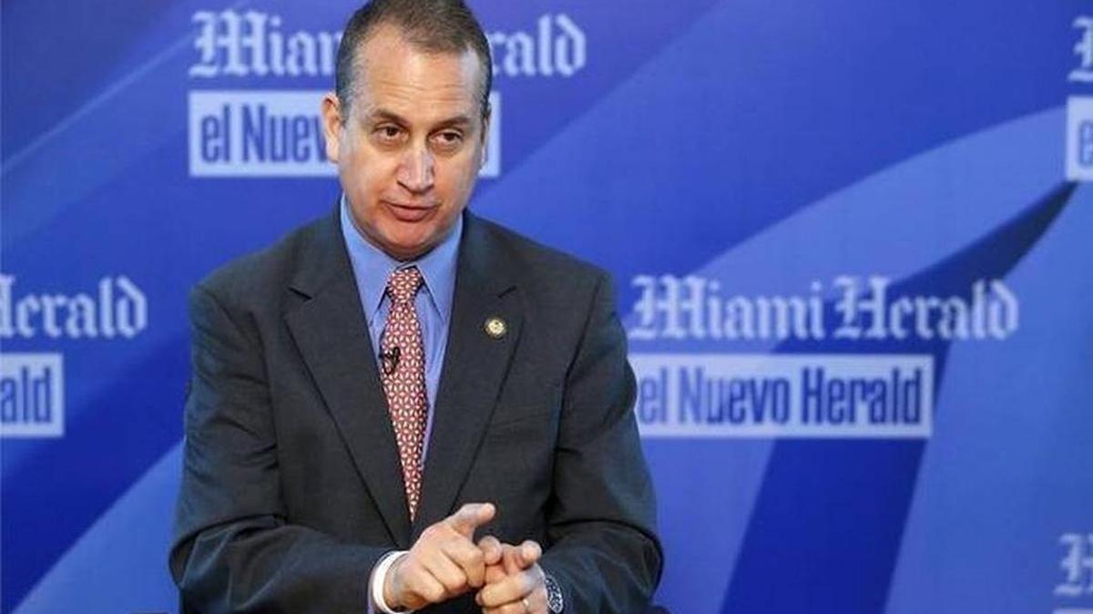 El representante de Miami Mario Diaz-Balart dio el martes la respuesta en español del Partido Republicano al discurso del Estado de la Unión del presidente Barack Obama.