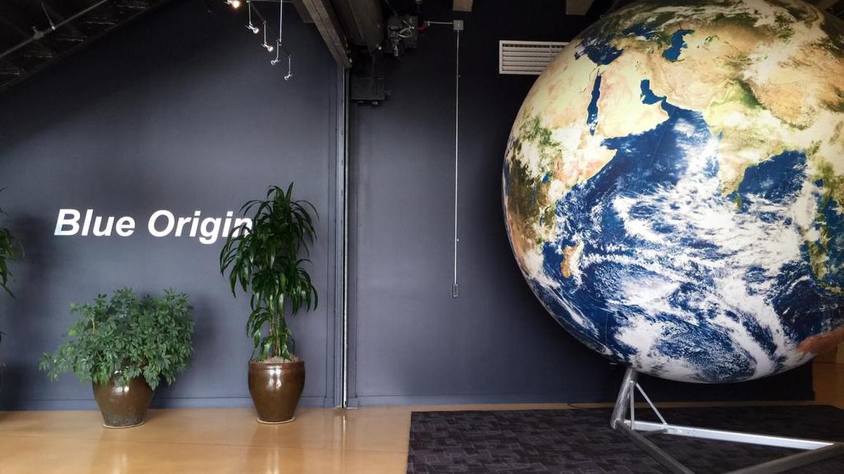 La firma estadounidense Blue Origin lanzó exitosamente el tercer vuelo de su cohete reutilizable, anunció este sábado su fundador, Jeff Bezos. Foto de archivo