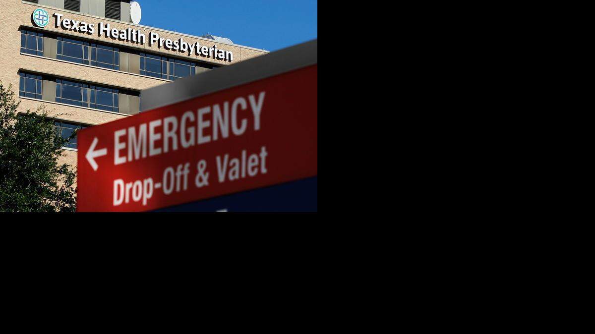 <cutline_leadin>La enfermera</cutline_leadin> Nina Pham fue una de unos 70 miembros del personal médico del Hospital Presbiteriano de Texas que atendió a Thomas Eric Duncan.