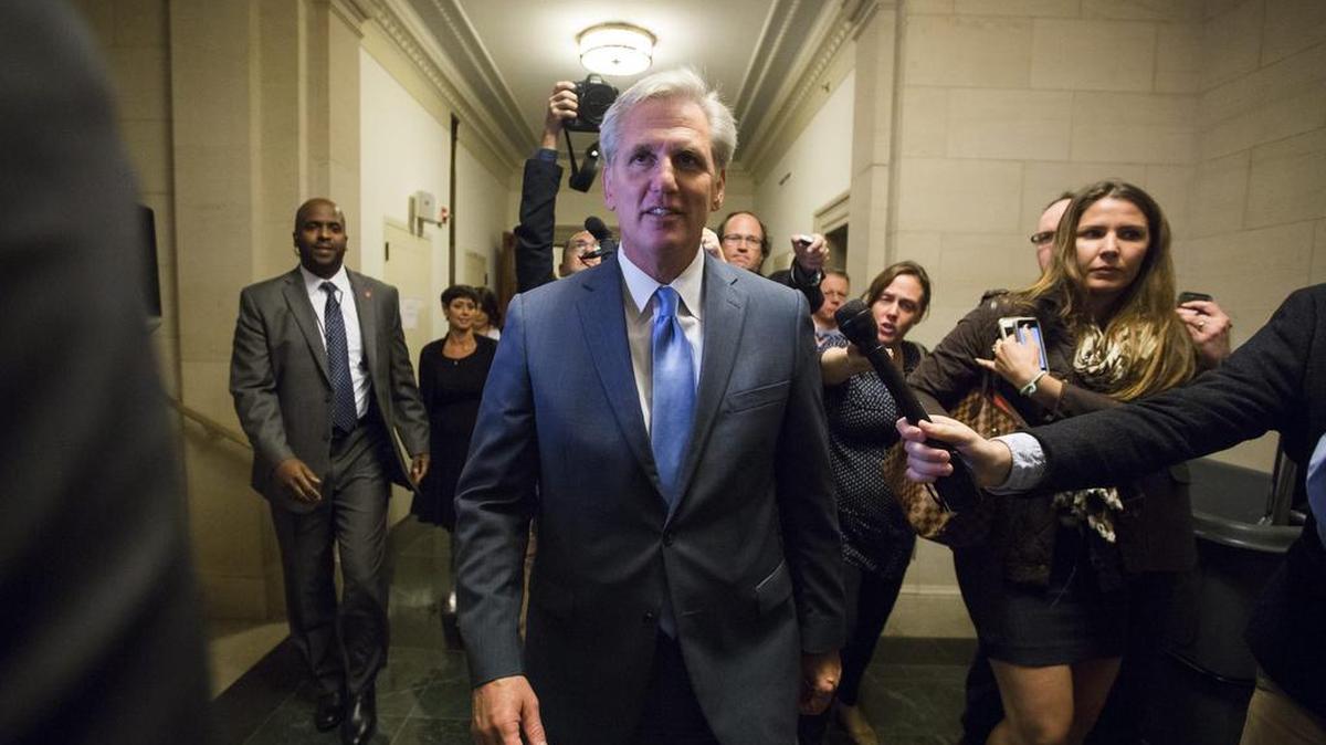 
La renuncia de McCarthy llevó a suspender la votación interna de la bancada republicana para elegir al candidato a suceder a Boehner, prevista para el jueves. 
