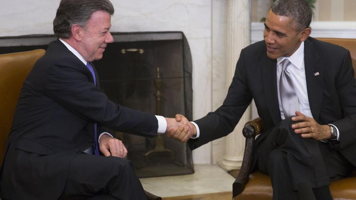 El presidente Barack Obama recibe a su homólogo colombiano Juan Manuel Santos el 3 de diciembre de 2013, en la Casa Blanca.