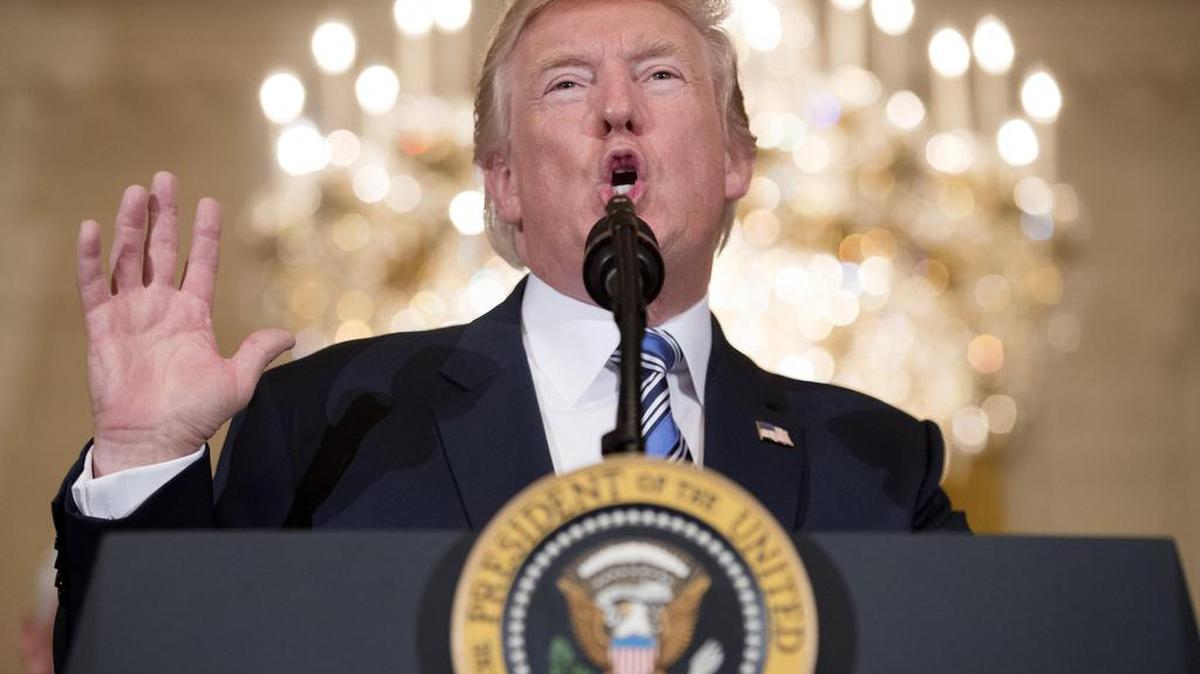 El presidente Donald Trump pronuncia un discurso durante la presentación de productos "Made in America" en la Casa Blanca, en Washington (Estados Unidos) el lunes 17 de julio de 2017.