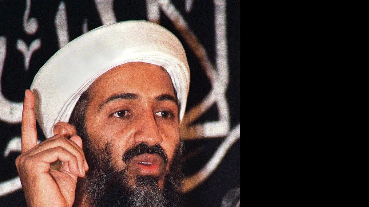 
El gobierno de EEUU dio a conocer cientos de documentos, algunos secretos hasta ahora, que asegura haber hallado en el complejo paquistaní en el que sus fuerzas especiales mataron en el 2011 al entonces líder de Al Qaida, Osama Bin Laden.
