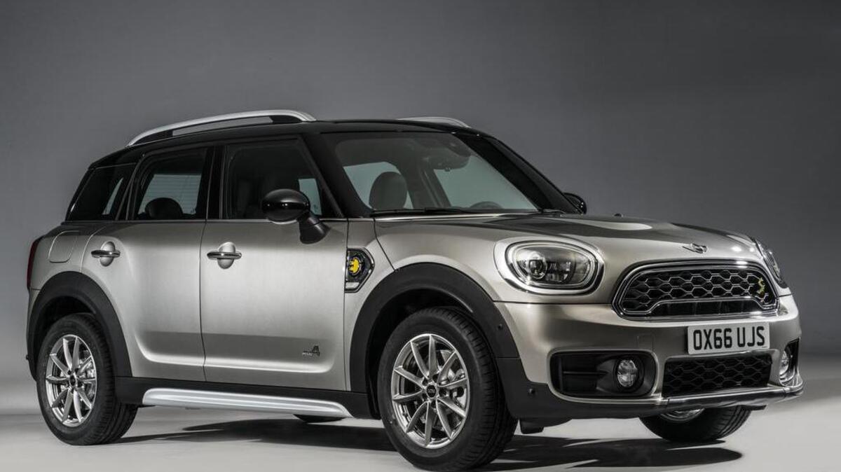 En el mundo de los subcompactos, el Cooper pone una seria distancia con los otros autos de su competencia.