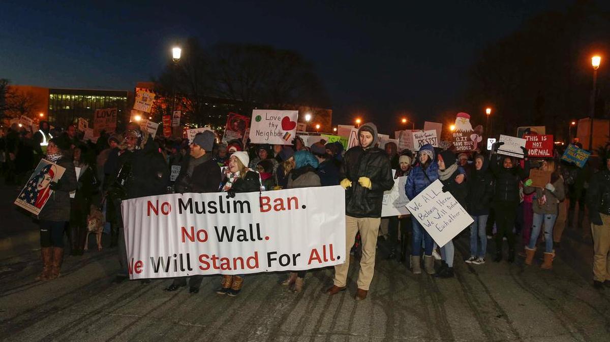 Protestas por el veto del presidente Trump a inmigrantes en Des Moines, Iowa, el 2 de febrero del 2017.