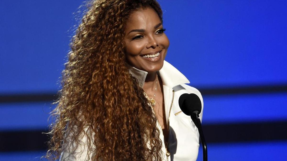 Junio 28 de 2015, foto de archivo durante los Premios BET en los Angeles. Jackson se vio saliendo de una tienda para bebés en Londres el martes, 27 de septiembre de 2016.