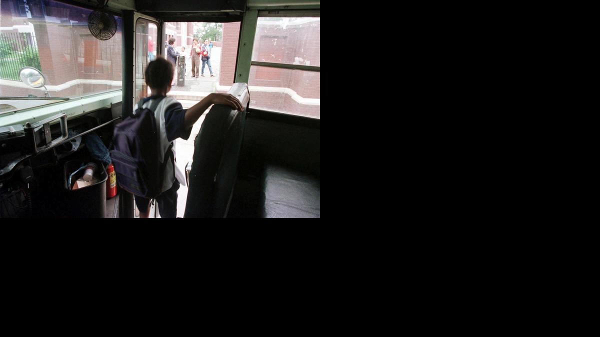 
Unos 34 niños hispanos, varios de ellos recién llegados de Centroamérica, habían sido rechazados cuando quisieron ingresar a clases.
