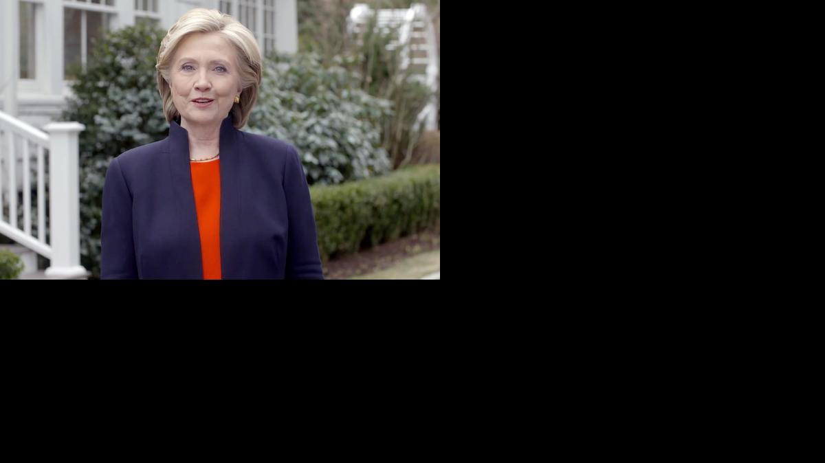 
Una imagen del video publicado este domingo en la página web de Hillary Clinton, donde la ex primera dama anunció su candidatura.


