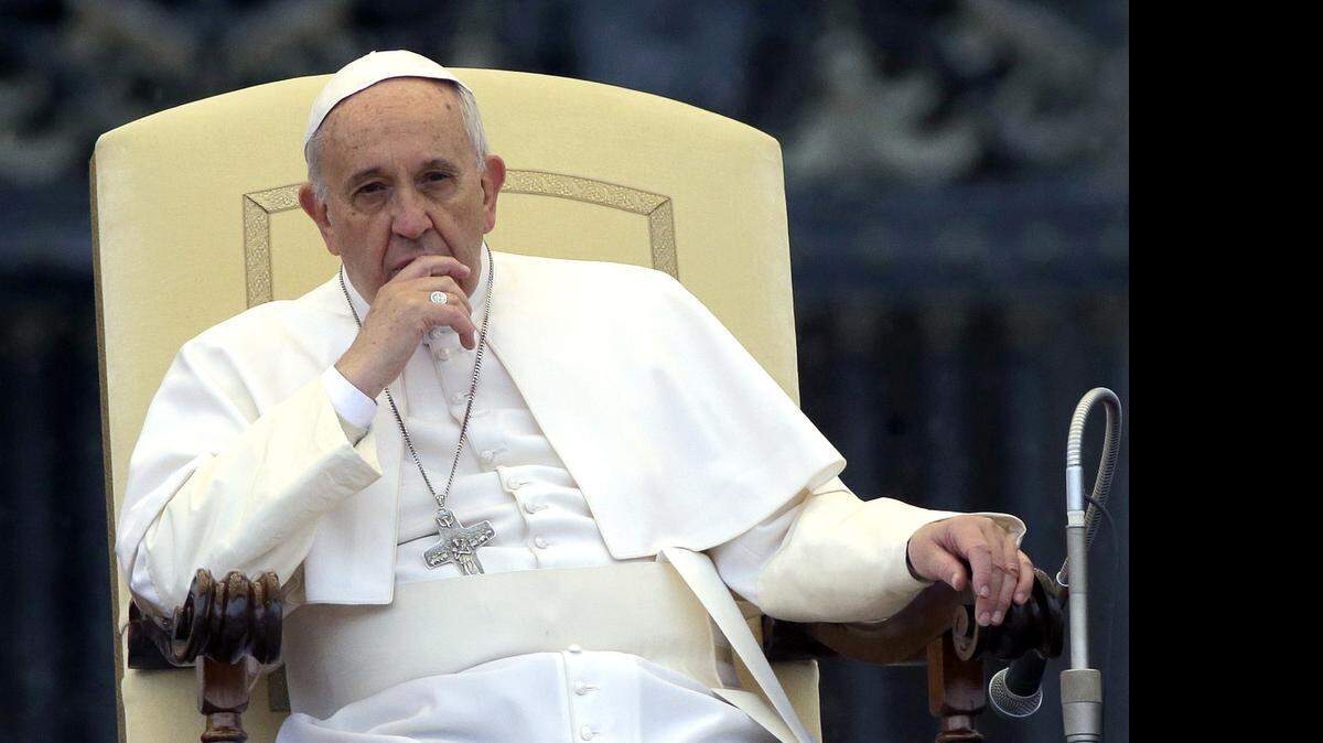 
El papa Francisco y el gobernante cubano, Raúl Castro, comparten los honores con personajes de la farándula como Kim Kardashian en la lista de las “cien personas más influyentes” que dio a conocer el jueves la revista Time.
