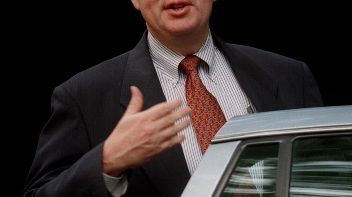 Kenneth Starr , el ex fiscal que acusó a Bill Clinton en el caso Lewinsky, fue apartado de su cargo de presidente de una universidad tras escándalo sexual. Foto de archivo