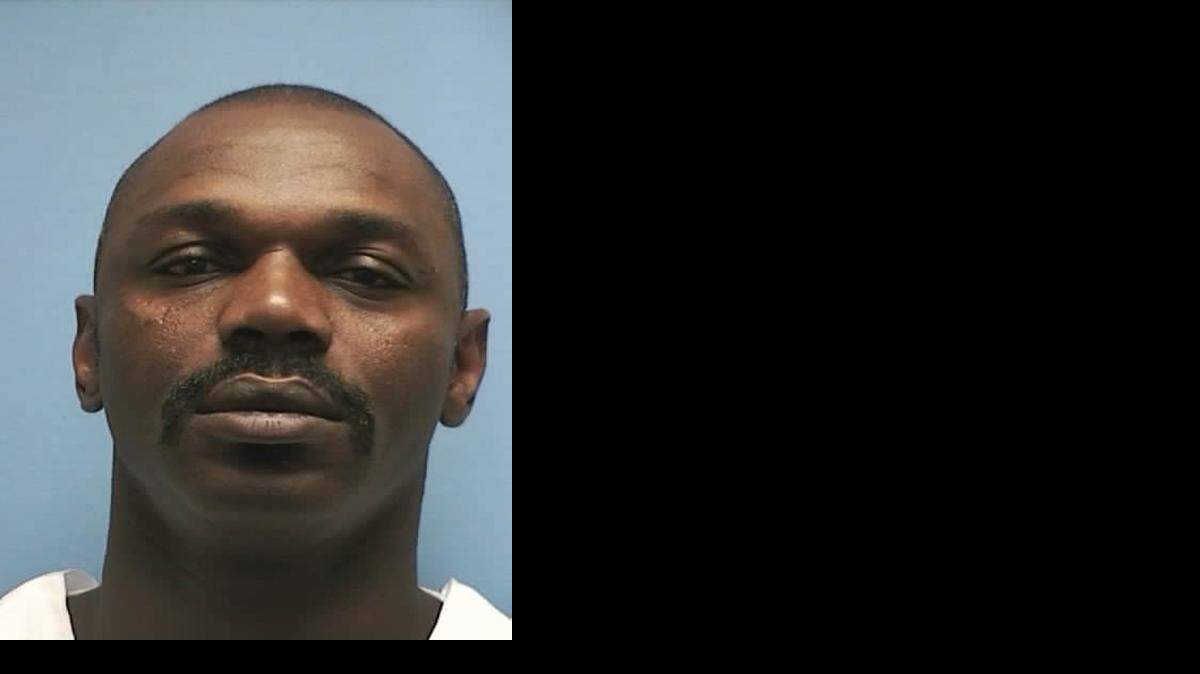 
Otis Byrd fue encontrado ahorcado con una sábana colgando de un árbol en Mississippi. 
