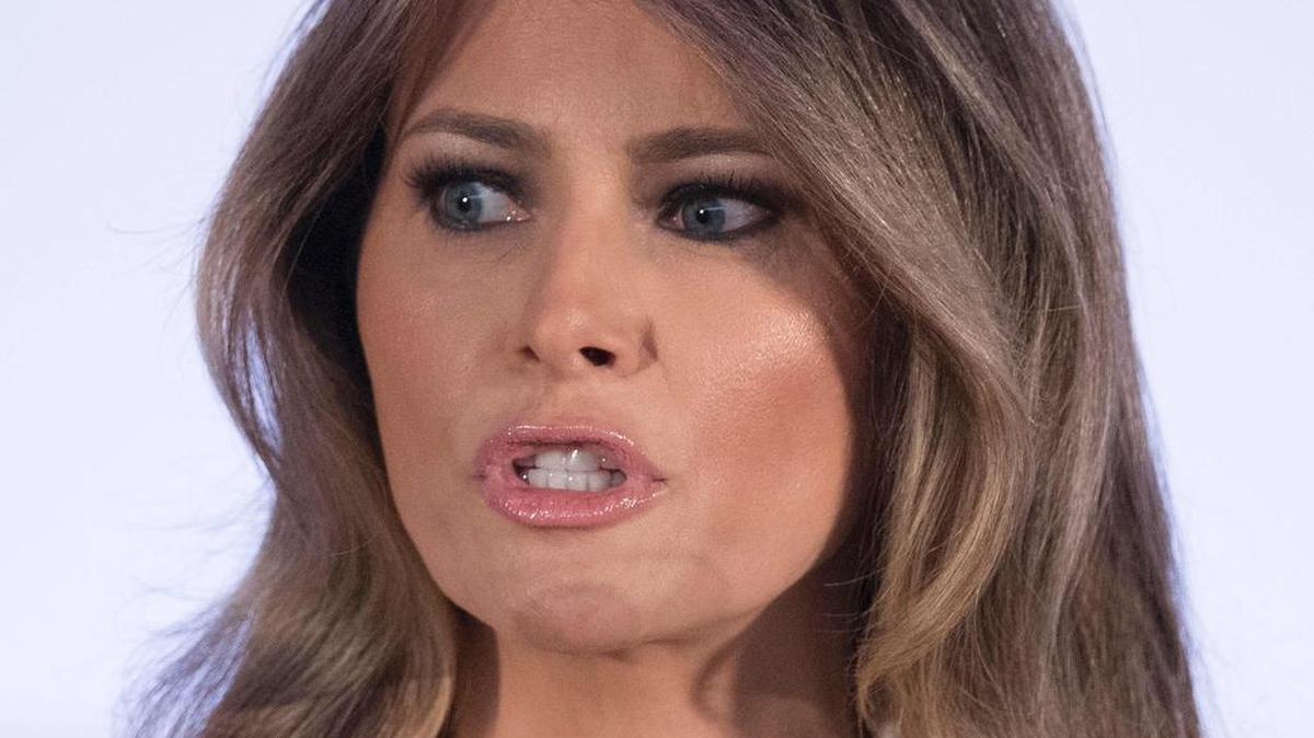Primera Dama Melania Trump honra a las “Mujeres Valientes” durante una ceremonia en el Departamento de Estado en Washington, DC, 29 de marzo de 2017.