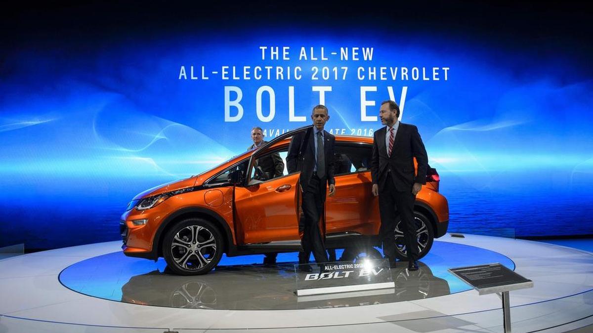 El presidente Obama durante su visita el miércoles al Salón Internacional del Automóvil de Norteamérica (NAIAS), que se celebra en Detroit.