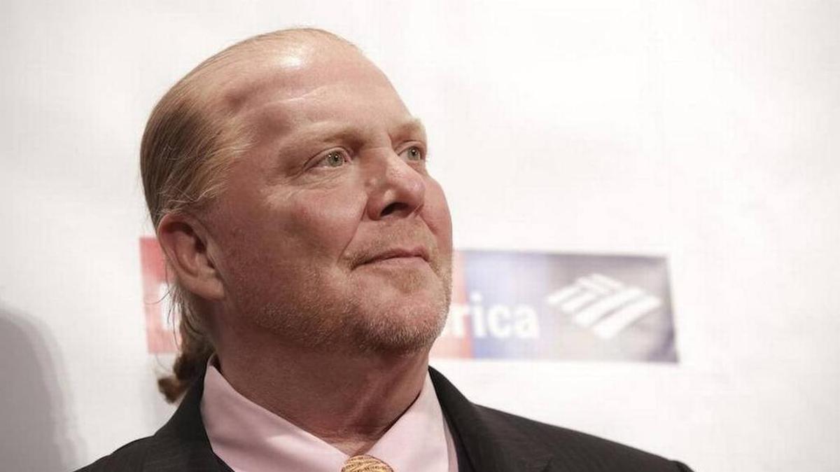 Mario Batali no negó las acusaciones y dijo sentirse arrepentido por su “comportamiento incorrecto”.