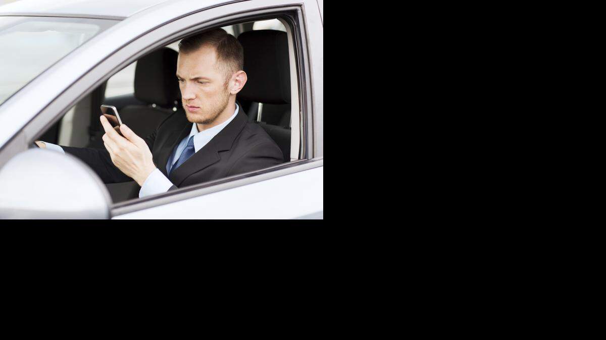 
Con los datos de peso, talla y número de copas, el celular le dice si es aconsejable que ceda el timón o se vaya en un taxi.

