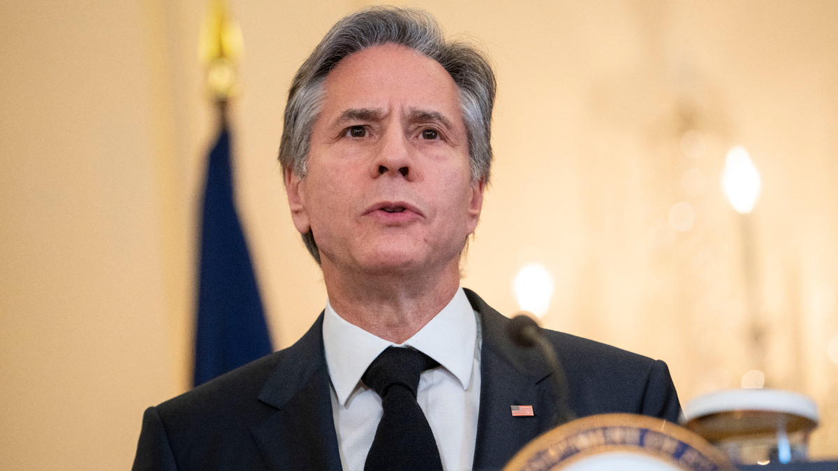 El secretario de Estado, Antony Blinken, habla sobre el terremoto en Turquía y Siria, durante una conferencia de prensa con el secretario general de la OTAN, Jens Stoltenberg, el miércoles 8 de febrero de 2023 en el Departamento de Estado en Washington. (Foto AP/Jacquelyn Martín)