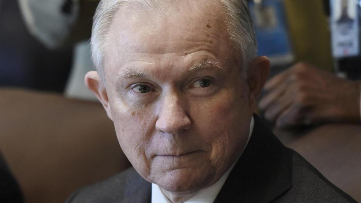 El secretario de Justicia, Jeff Sessions, durante la reunión de gobierno en la Casa Blanca, en Washington, Estados Unidos, el lunes 12 de junio de 2017.