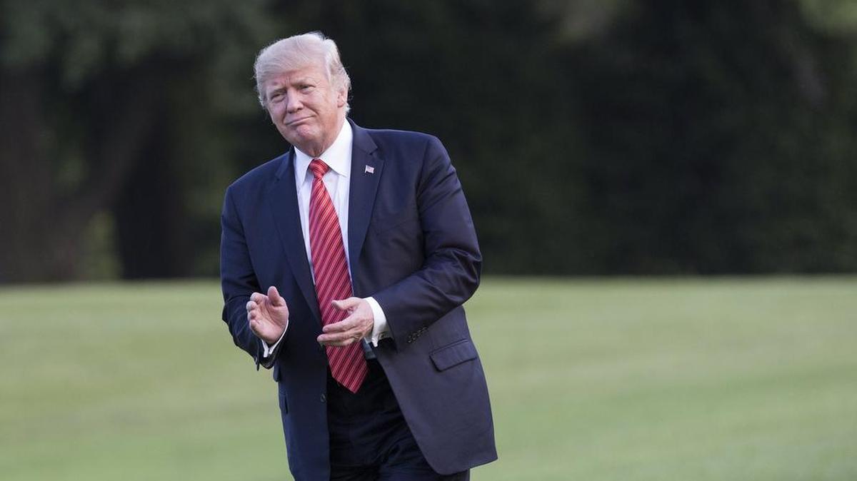 El presidente de los Estados Unidos, Donald J. Trump, regresa a la Casa Blanca después de un viaje con paradas en Arizona y Nevada el miércoles 23 de agosto de 2017, en Washington DC