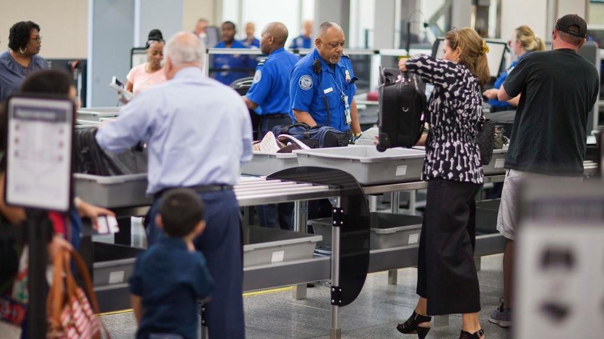 Un punto de control de la TSA en el Aeropuerto Hartsfield-Jackson de Atlanta en el 2016.