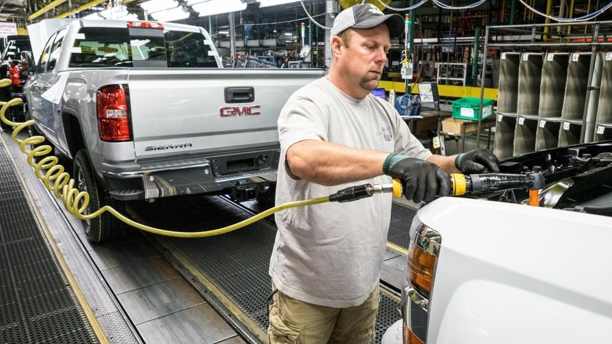 Algunas empresas, como las automotrices General Motors y Ford, estarán cerradas todo el día. Los propietarios aseveran que quieren darle a todo el mundo la oportunidad de sufragar.