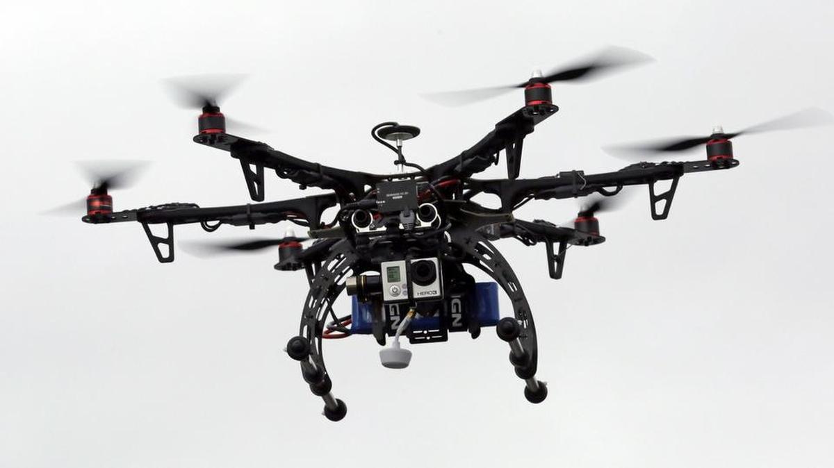 Los ciudadanos deben registrar sus drones, un requisito que empezó a exigirse el pasado 21 de diciembre dentro de una iniciativa para regular esta actividad.