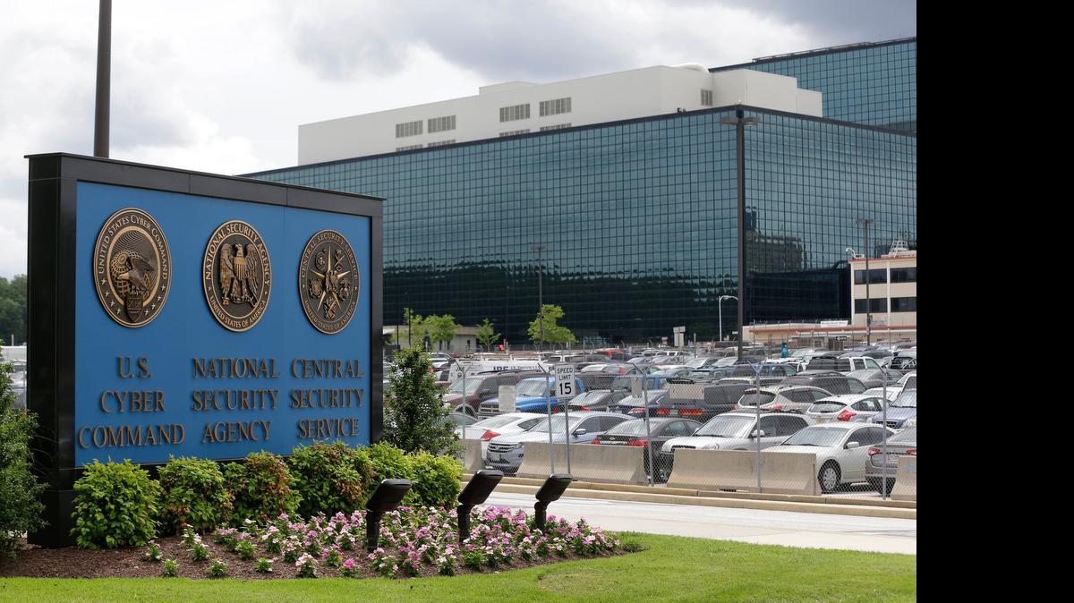 
La NSA fue autorizada en 2012 por el gobierno de Barack Obama a realizar acciones de vigilancia dentro del país para combatir el pirateo informático sin necesidad de la pertinente orden judicial, reveló el jueves The New York Times.

