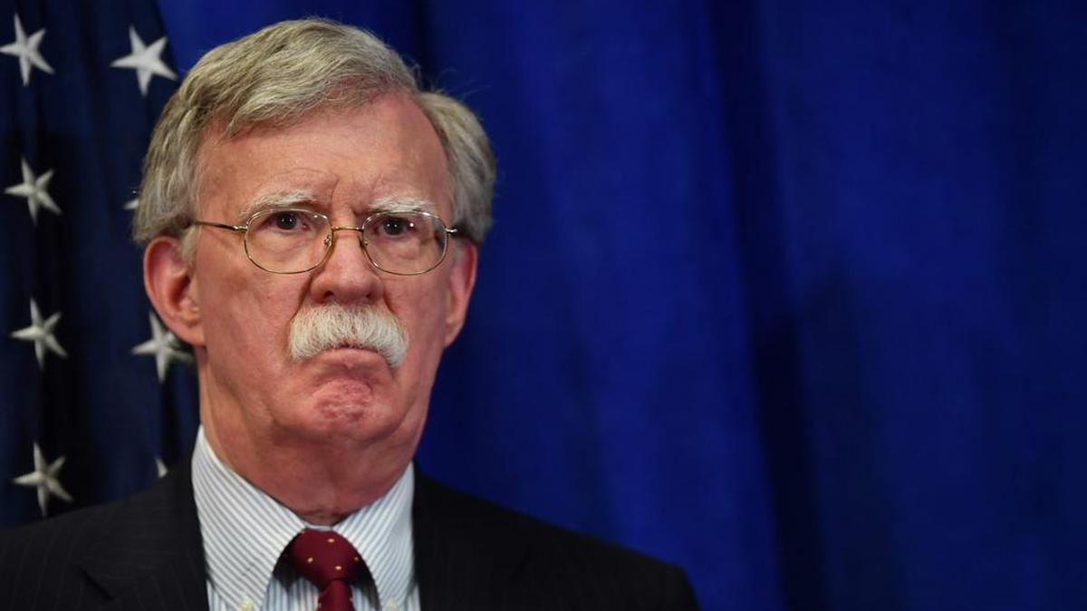 El asesor de seguridad nacional de los EEUU John Bolton durante una conferencia de prensa en Nueva York el 24 de septiembre de 2018 en el marco de la Asamblea General anual de las Naciones Unidas.