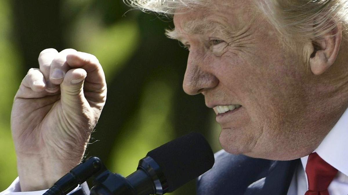 El presidente Donald Trump tiene pendiente el anuncio de la política de su gobierno hacia Cuba que debió hacerse desde el pasado 20 de mayo.