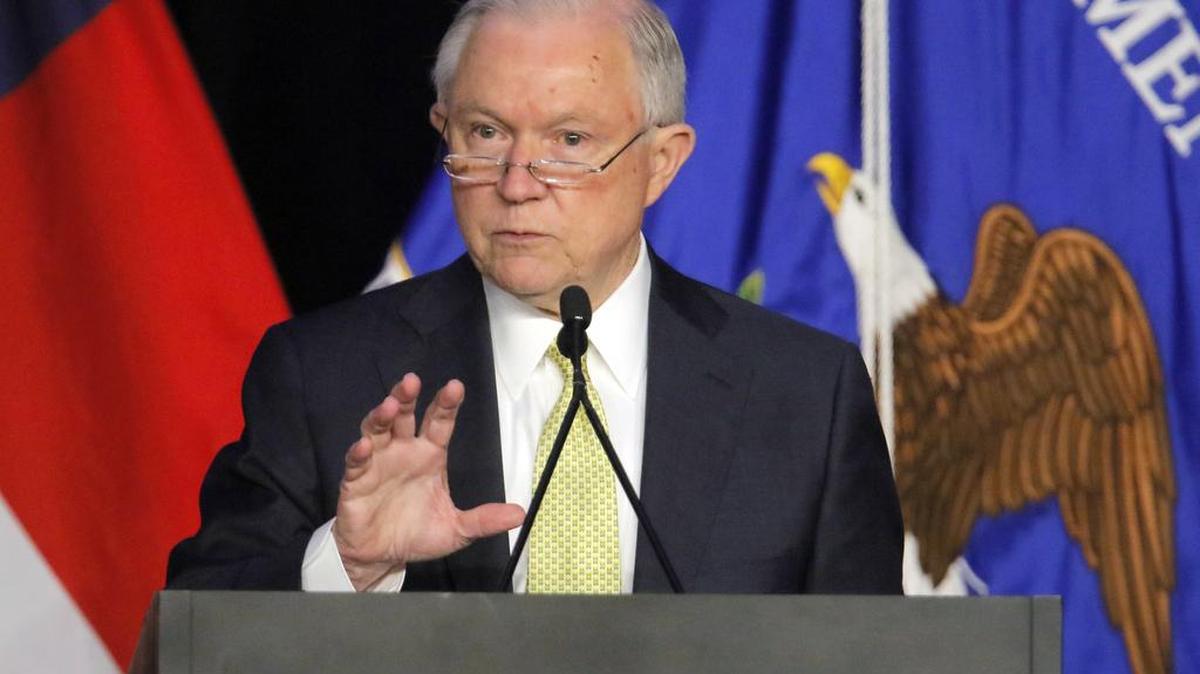 El secretario de Justicia, Jeff Sessions, asiste a un evento en Atlanta el martes 6 de junio de 2017.