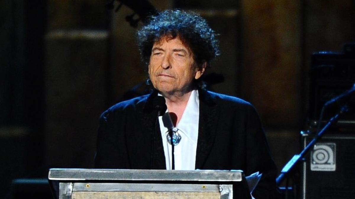 La Academia Sueca anunció el lunes que recibió el discurso obligatorio del cantautor estadounidense Bob Dylan, lo que le permite cobrar las 8 millones de coronas suecas (922,000 dólares) que conlleva el reconocimiento. Foto de archivo.