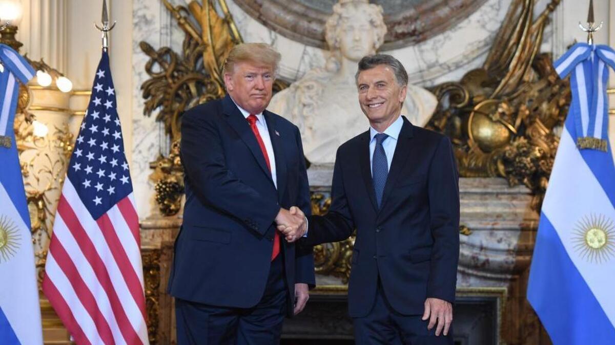 El presidente de Argentina, Donald Trump, es recibido por el presidente de Argentina, Mauricio Macri, en la casa presidencial de Casa Rosada en Buenos Aires, el 30 de noviembre de 2018, el primer día de la Cumbre de Líderes del G20.