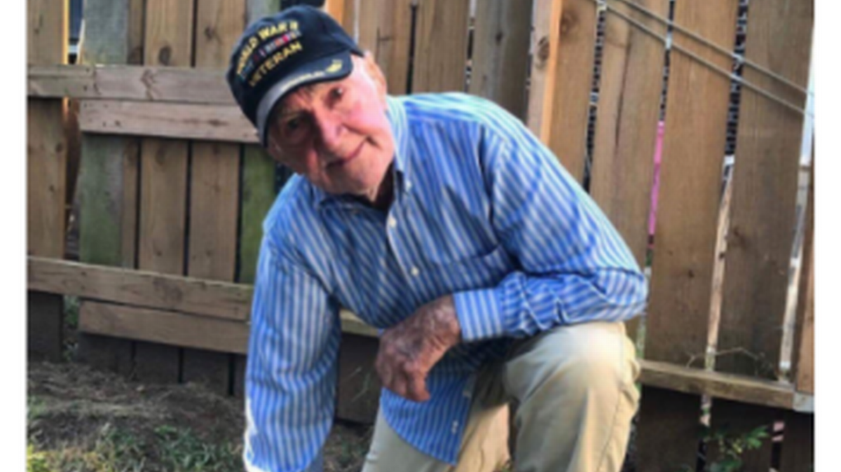 John Middlemas, veterano de la Segunda Guerra Mundial de 97 años de edad y residente Missouri.