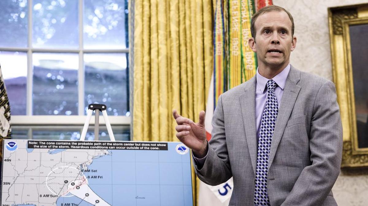 Brock Long, el administrador de la Agencia Federal para el Manejo de Emergencias, habla sobre los preparativos para el huracán Florence en la Casa Blanca en Washington, el 11 de septiembre de 2018.