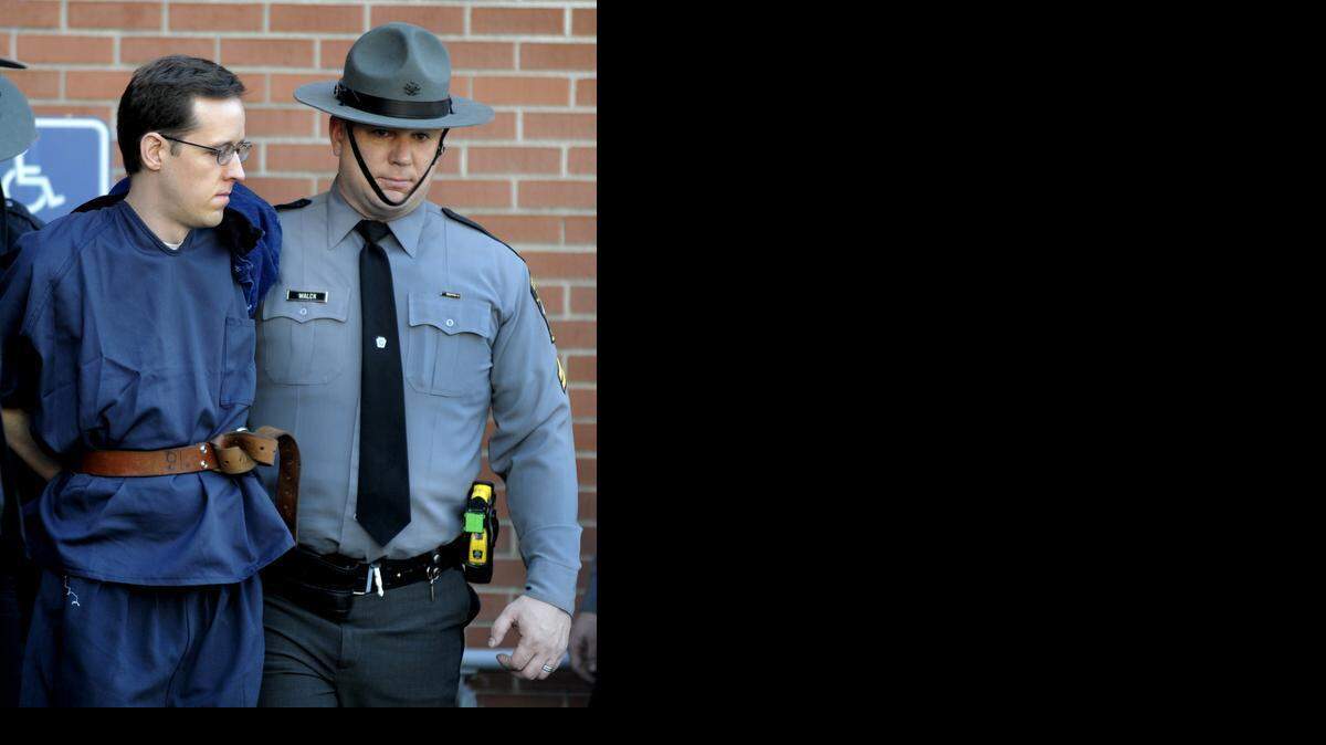 
Eric Frein, de 31 años, fue instruido de cargos en el tribunal del condado Pike en Milford.
