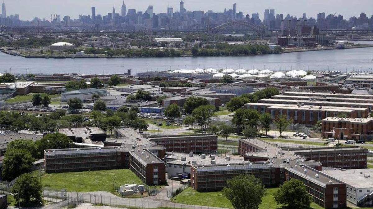 Aitabdel Salem, de 41 años, fue enviado a la cárcel de Rikers Island en 2014 después que un policía de Nueva York lo arrestó por tratar de robar una chaqueta de la tienda Zara.