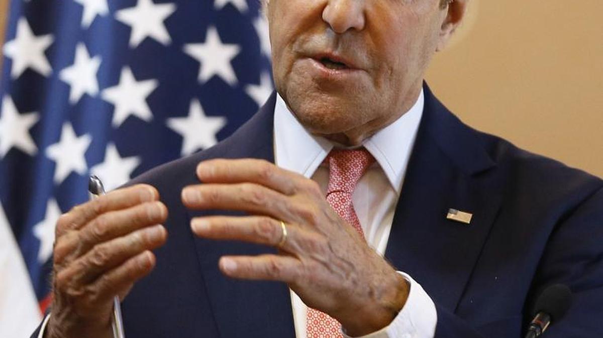 El secretario de Estado John Kerry insistió en el apoyo de EEUU al gobierno de Recep Tayyip Erdogan.