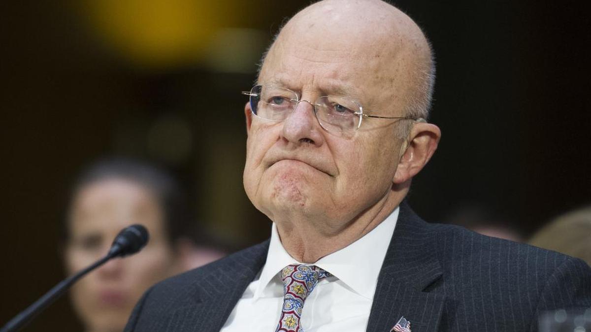 El ex director de Inteligencia Nacional, James Clapper, testifaba en el Capitolio en Washington, el martes 10 de enero de 2017, ante la audiencia del Comité de Inteligencia del Senado sobre las actividades de inteligencia rusas.