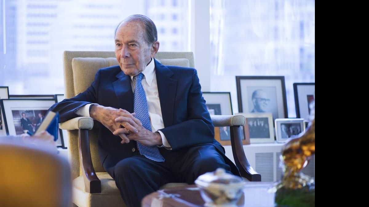 
Maurice Greenberg, ex directivo y accionista de AIG, reclama al gobierno junto a otros accionistas más de $40,000 millones.

