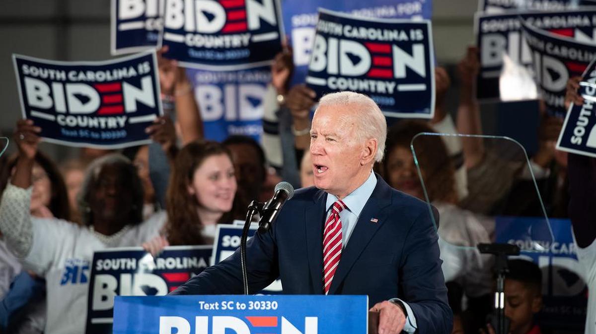 El ex vicepresidente Joe Biden da un discurso en una acto de campaña el martes en Columbia, Carolina del Sur. Biden terminó de quinto en la primaria de New Hampshire.