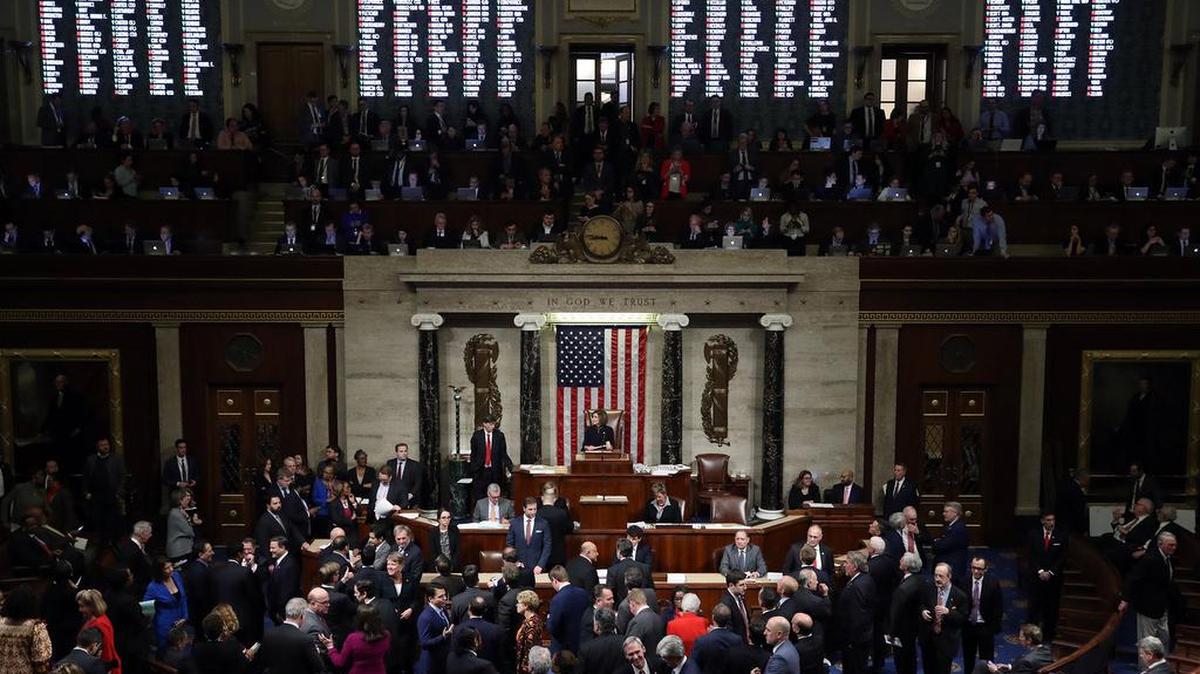 La Cámara de Representantes de Estados Unidos se reunió este lunes para tratar diversos temas entre ellosel paquete de estímulo económico.
